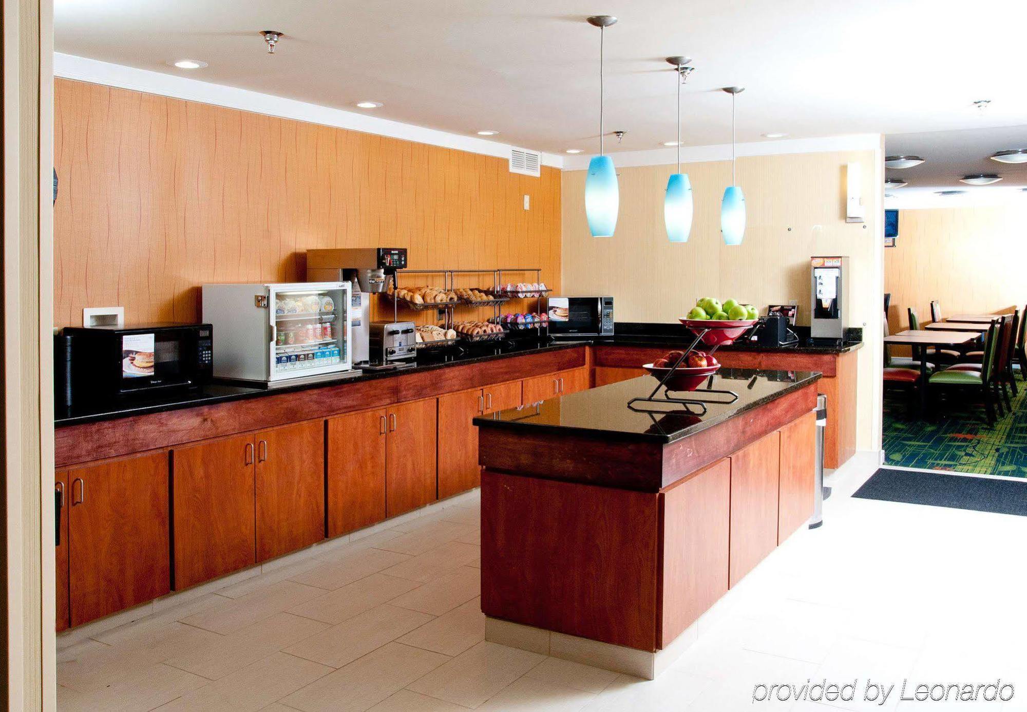 Quality Inn Fayetteville Near Fort Bragg מראה חיצוני תמונה