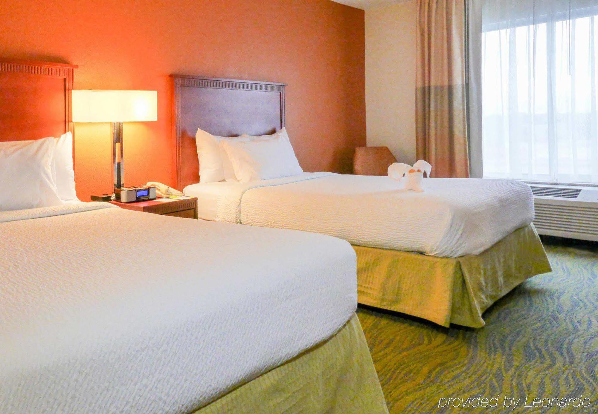 Quality Inn Fayetteville Near Fort Bragg מראה חיצוני תמונה