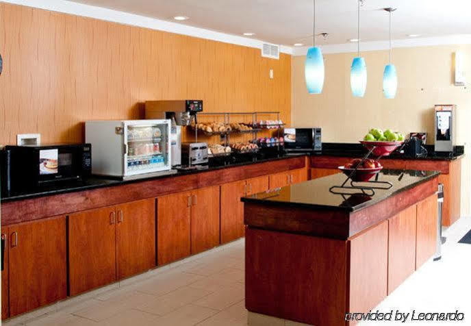 Quality Inn Fayetteville Near Fort Bragg מראה חיצוני תמונה